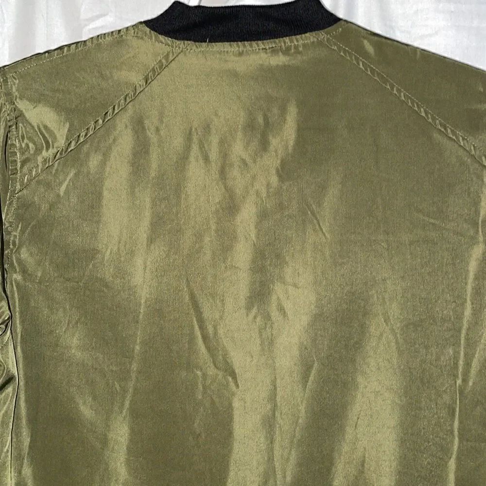 Cool green jacket  - Picture 6 of 12